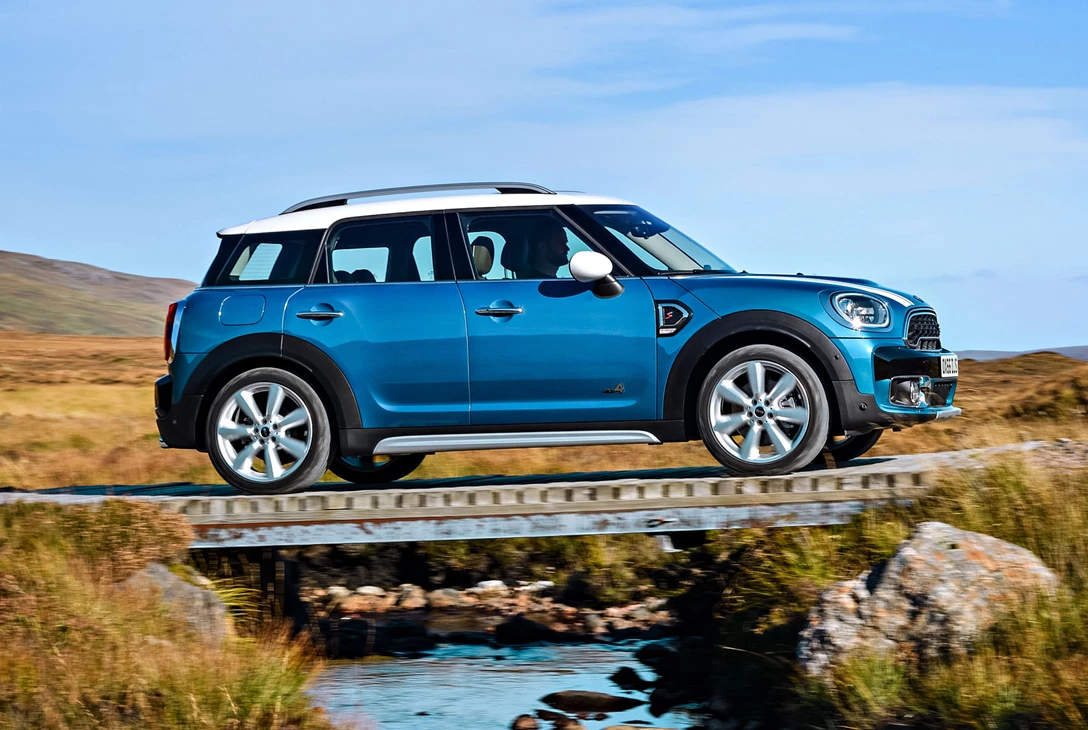 1596104-מיני קאנטרימן-001.jpg