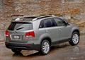 1599369-Kia-Sorento-2011-1600-32.jpg