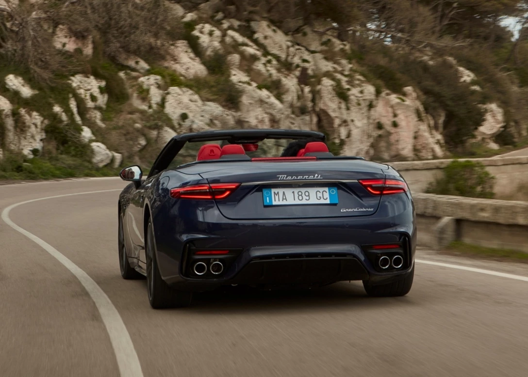 1696948-Maserati-GranCabrio_Trofeo-2024-03.jpg