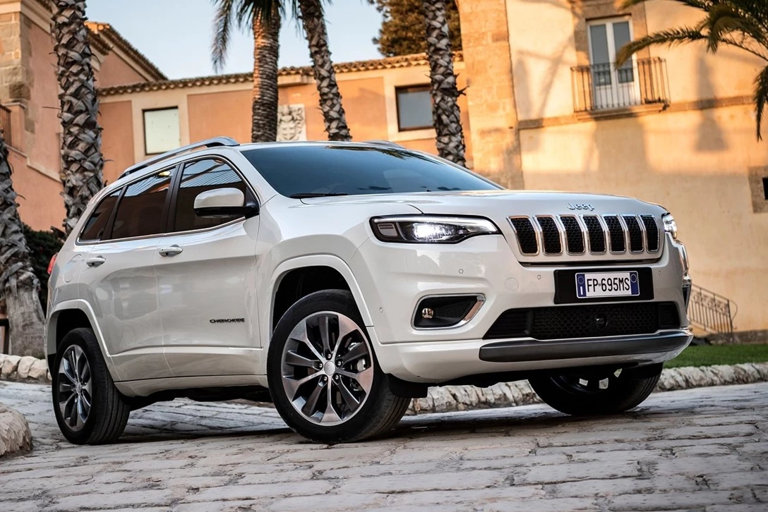 1616368-3-ג'יפ צ'ירוקי 2019 (6).jpg