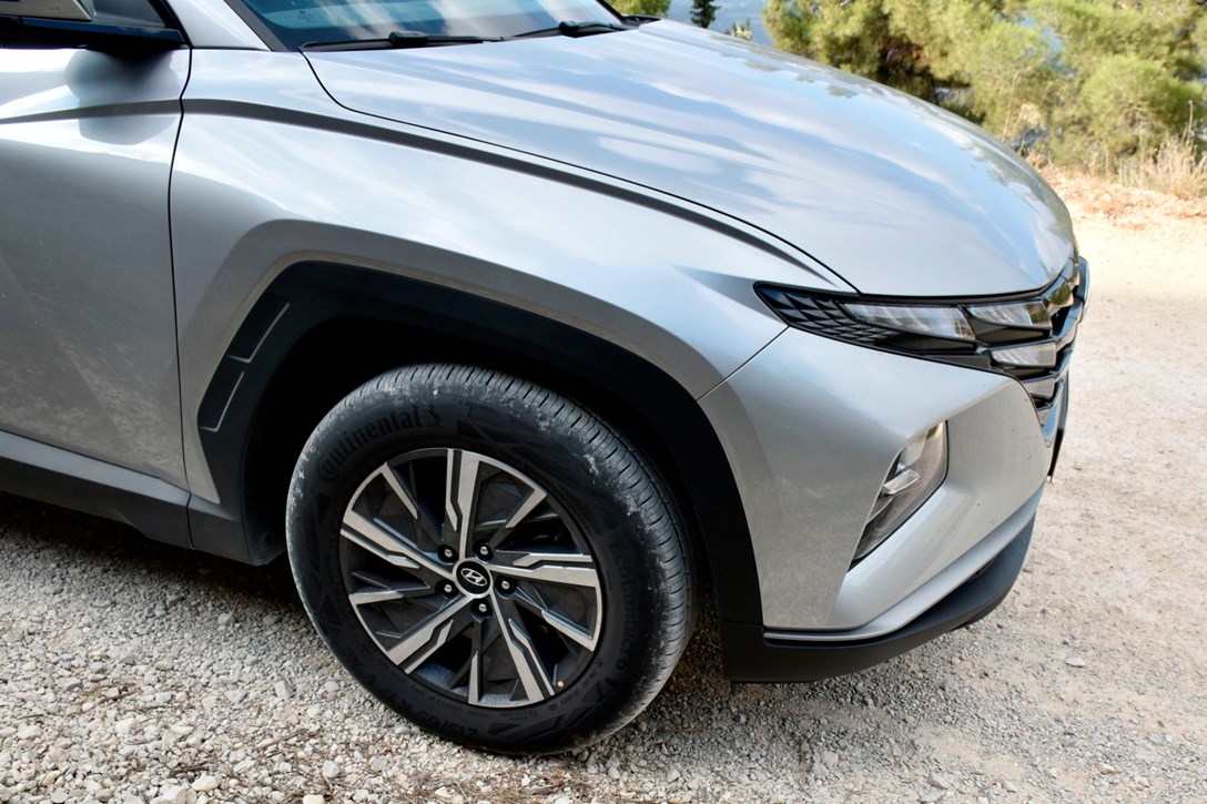 1652526-hyundaituscon2L - 6.jpeg