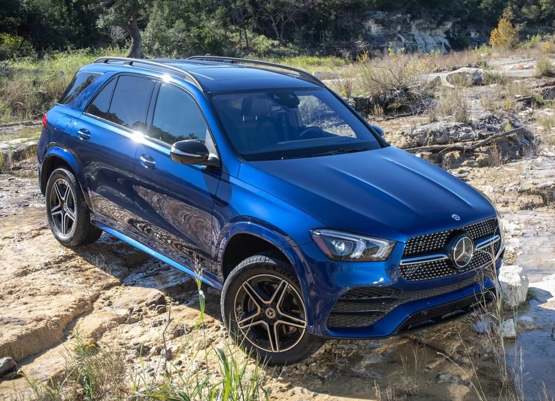 1621250-Mercedes-Benz-GLE-2020-03.jpg