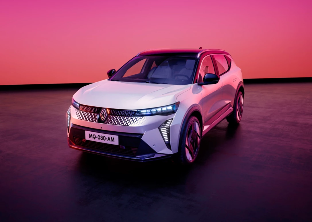 1708060-Scenic E-Tech electric.jpg