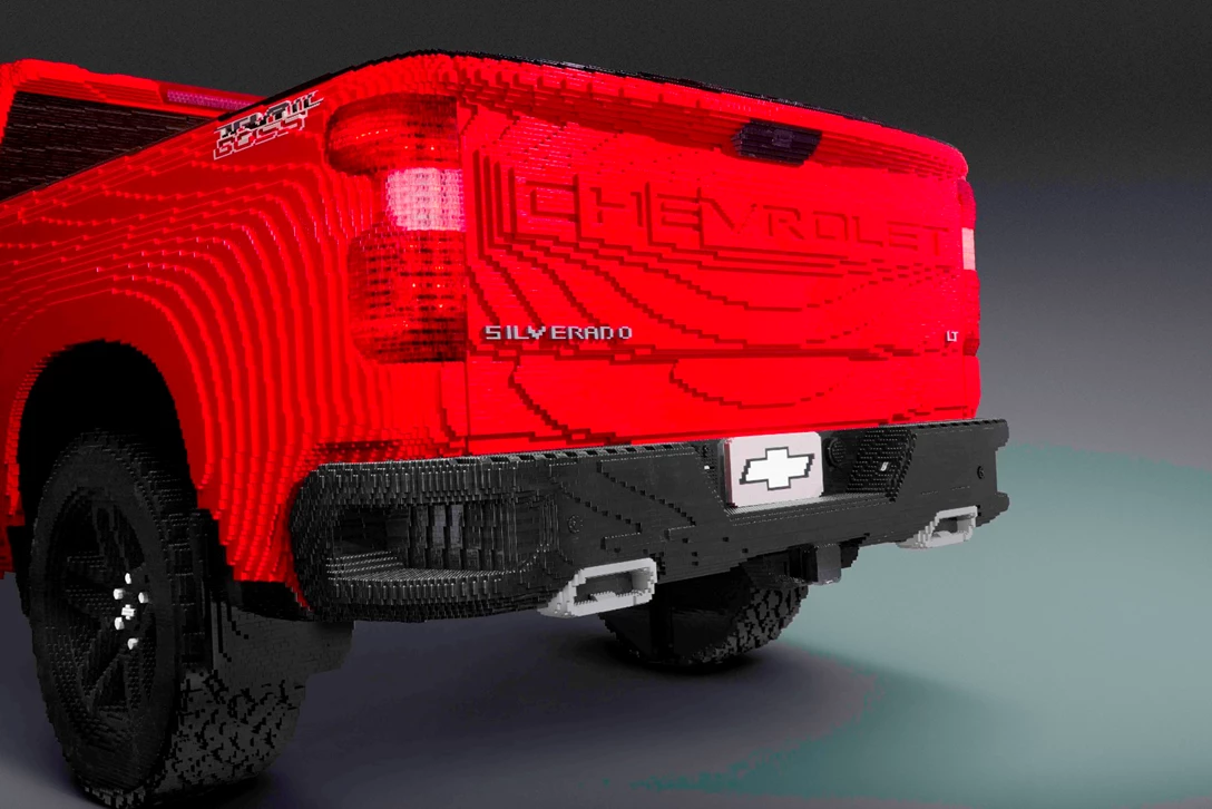 1610456-2019-FullSize-LEGO-Silverado-05.jpg