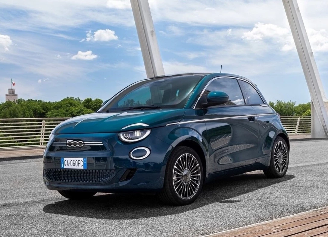 1654981-Fiat-500e-2022-03.jpg