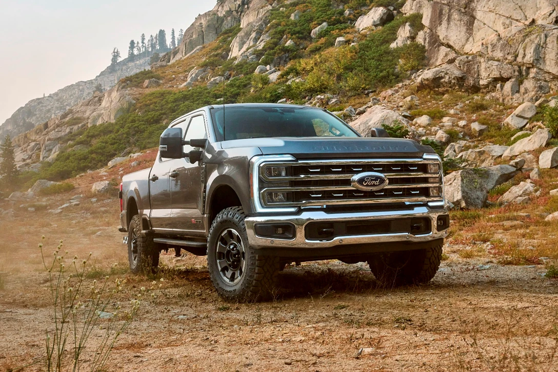 1672792-2023 Ford Super Duty F-250 Tremor Off-Road Package_01.jpg