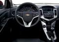 1689270-Chevrolet-Cruze-2013-05.jpg
