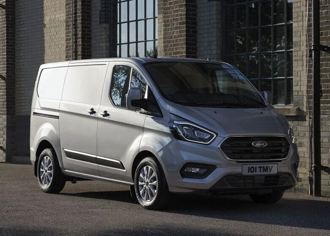 1685432-Ford-Transit-Custom-2023-01.jpg