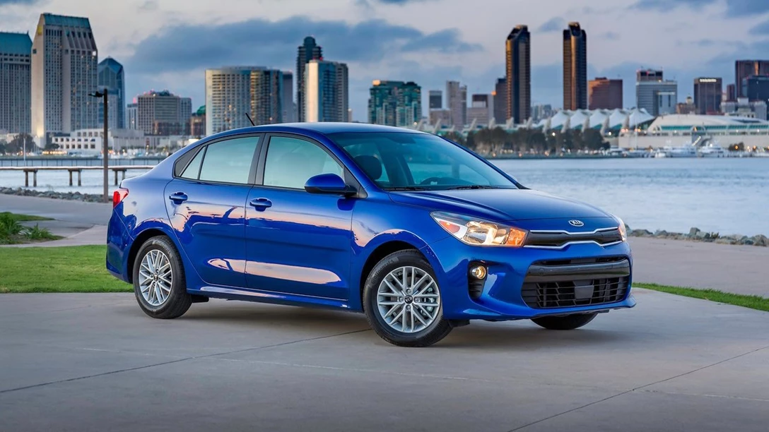 1686070-Kia-Rio_Sedan-2018-1280-07.jpg