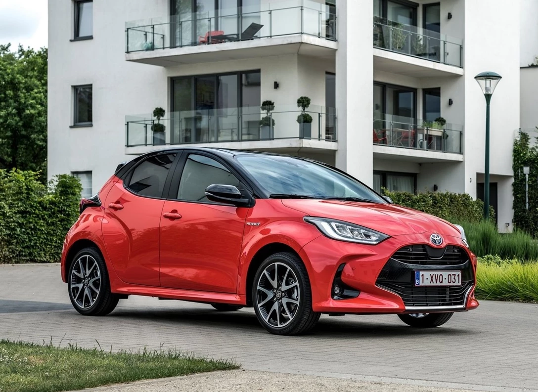 1654640-Toyota-Yaris-2022-04.jpg