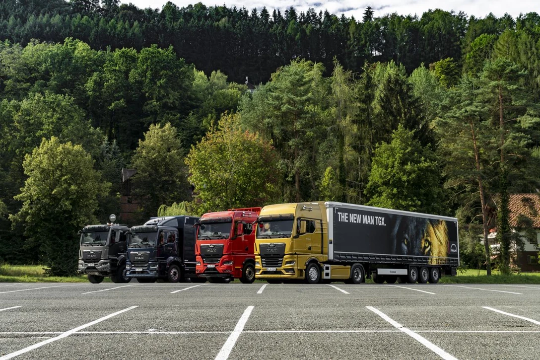1638838-P_Truck_EOT_New_TG_Range_TGX_TGS_6.jpg