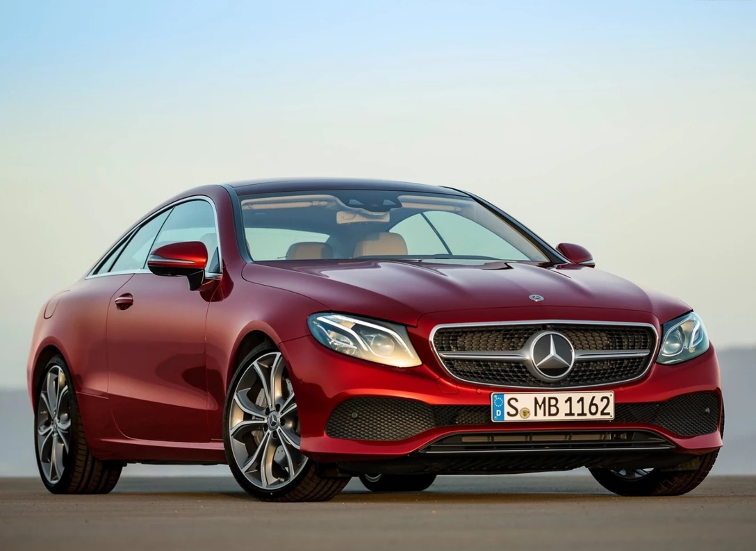 1660627-Mercedes-Benz-E-Class_Coupe-2020-01.jpg