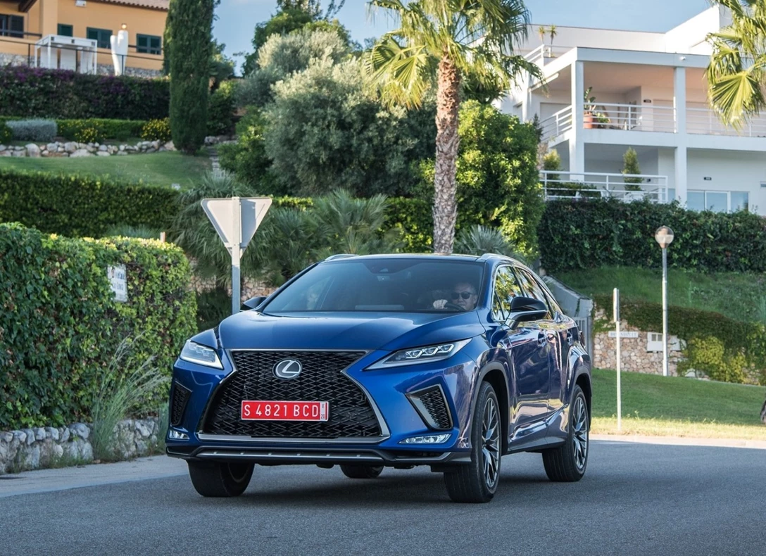 1653132-Lexus-RX-2019-04.jpg