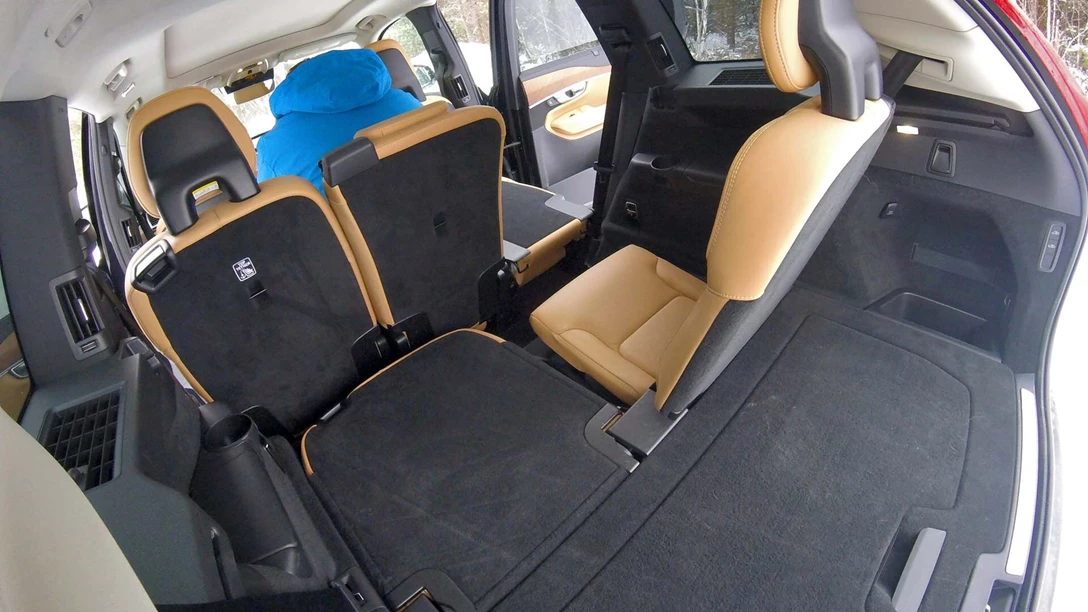 1646729-Volvo XC90 2017 (22).jpg