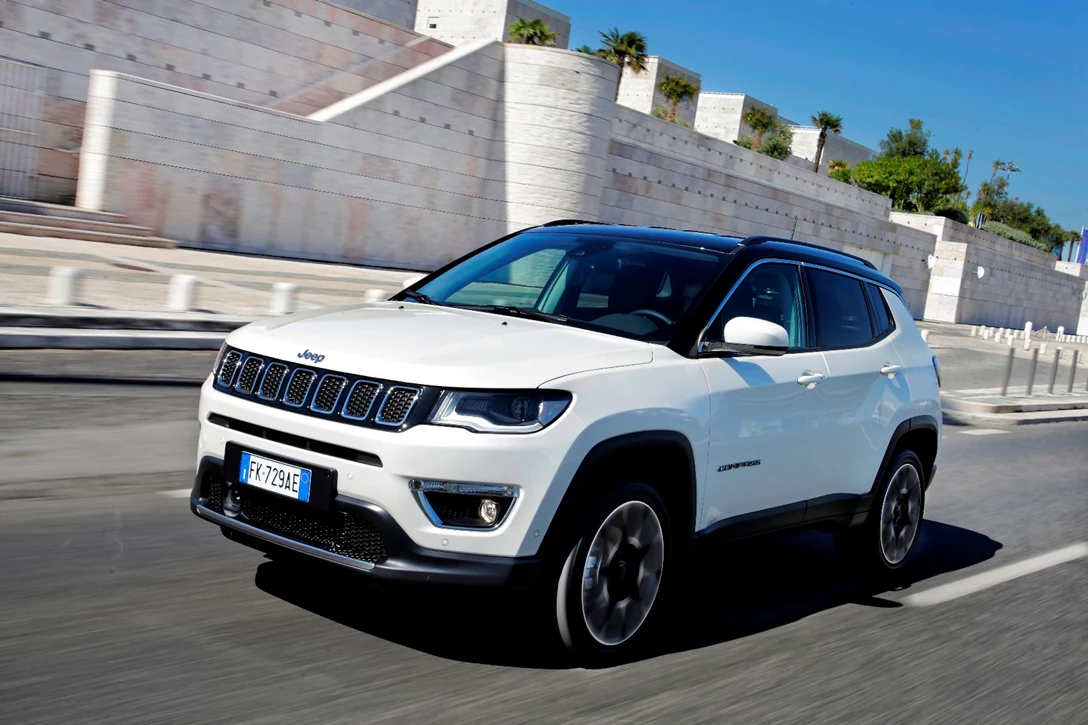 1596597-170606_Jeep-Compass_03.jpg