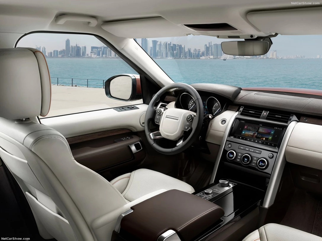 1591035-Land_Rover-Discovery 6.jpg