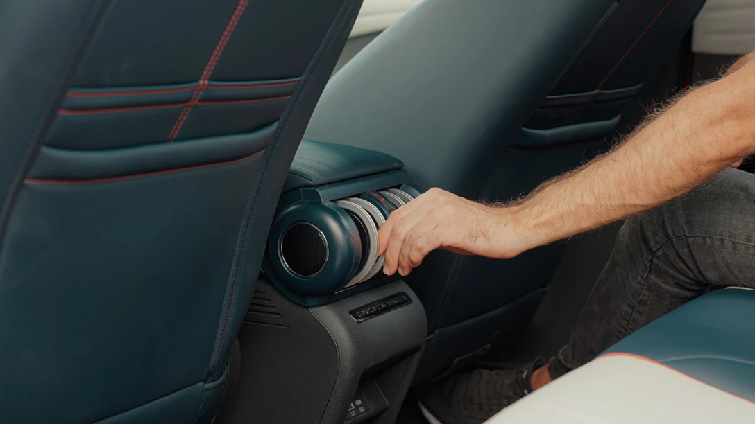 1672512-BYD ATTO 3.01_11_55_20.Still105 copy.jpg