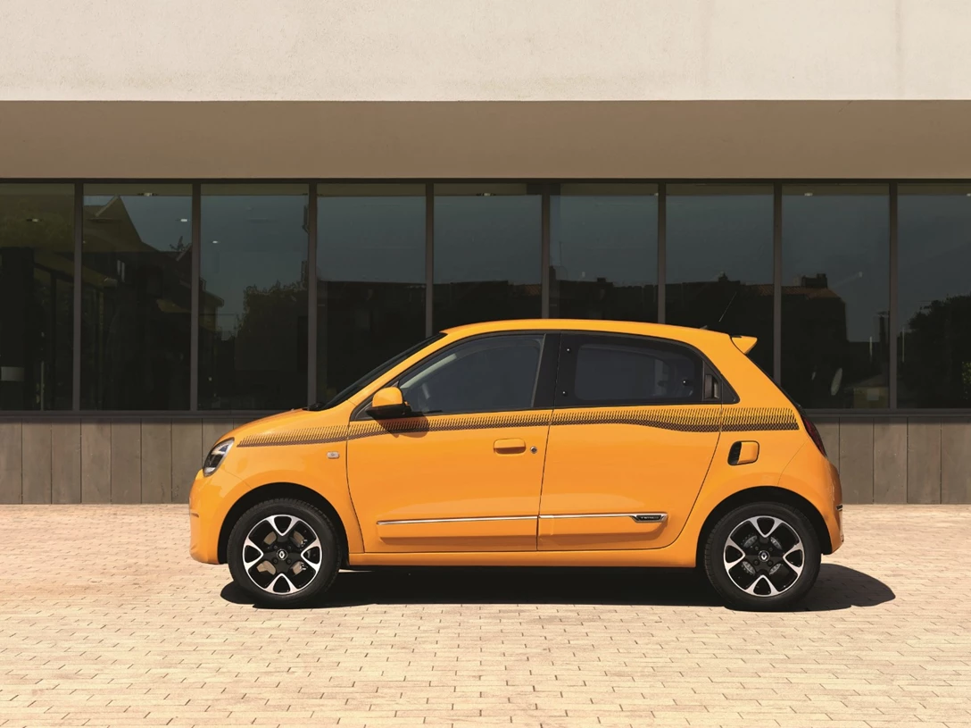1610511-21221157_2019_-_New_Renault_TWINGO.jpg