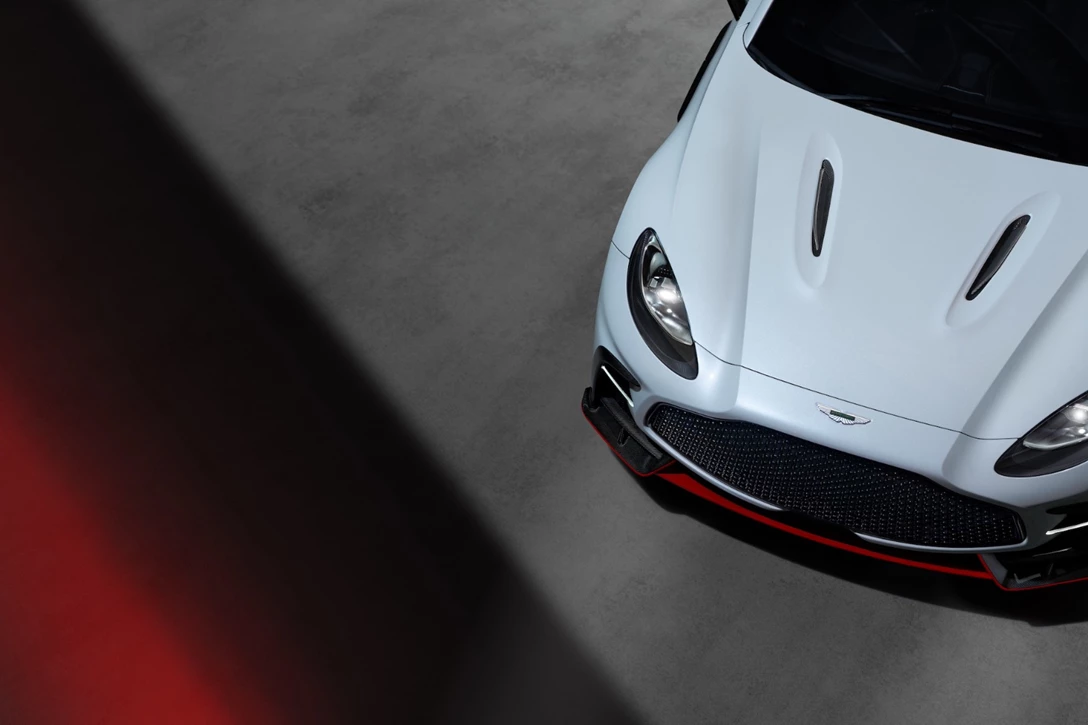 1708606-Aston Martin DBX S_9.jpg