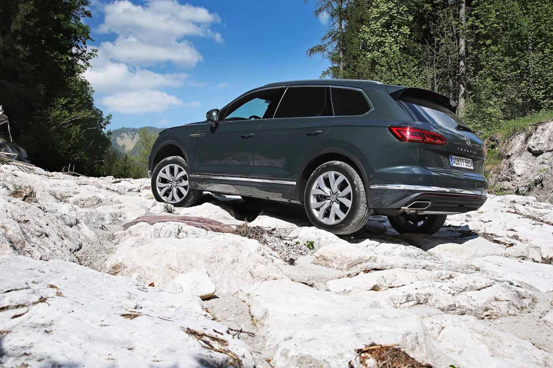 1595818-פולקסווגן טוארג - מבחן דרכים (השקה) (24).jpg