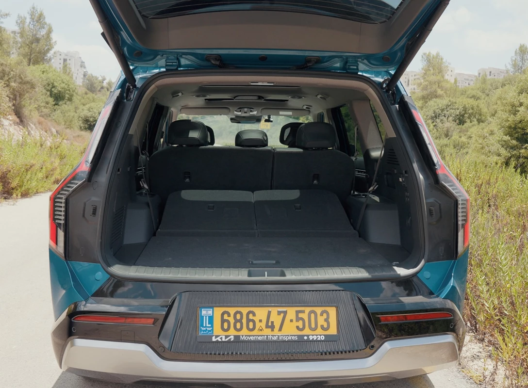 1698887-KIA EV9 2024.01_54_59_17.Still133-min.jpg