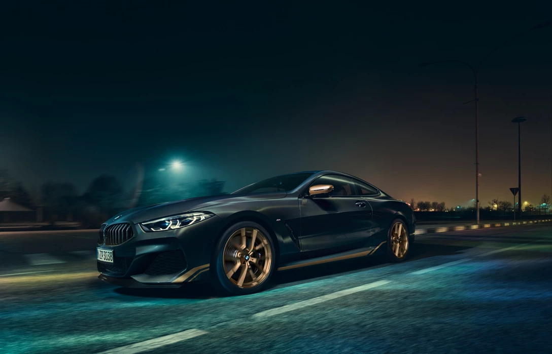 1633303-P90391355_highRes_the-new-bmw-8-series.jpg