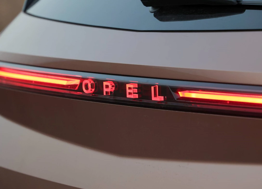 Opel-Grandland-2025-14-RT.jpg