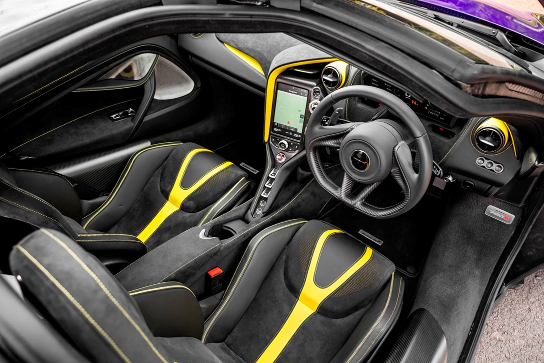 1607106-Large-9168-McLaren720S.jpg