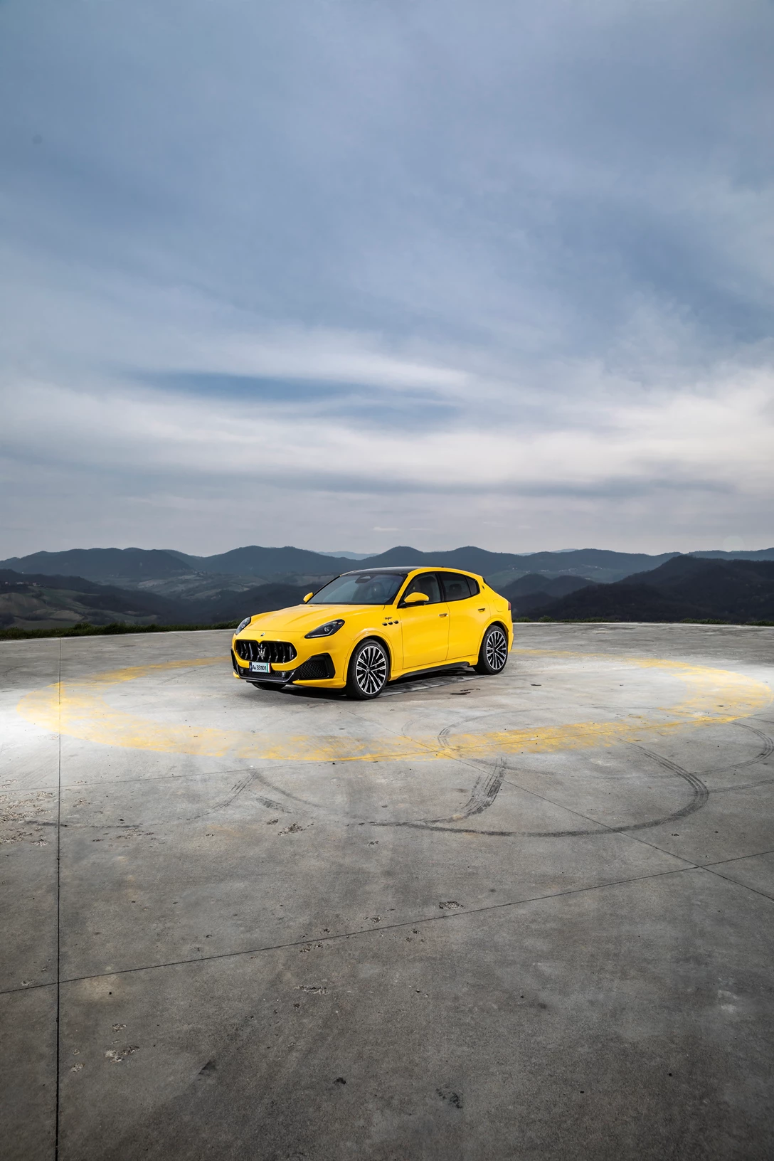 1665699-19314-MaseratiGrecaleTrofeoGialloCorse.jpg