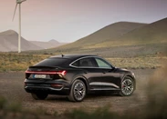 1681992-Audi-Q8_Sportback_e-tron_quattro-2023-02.jpg