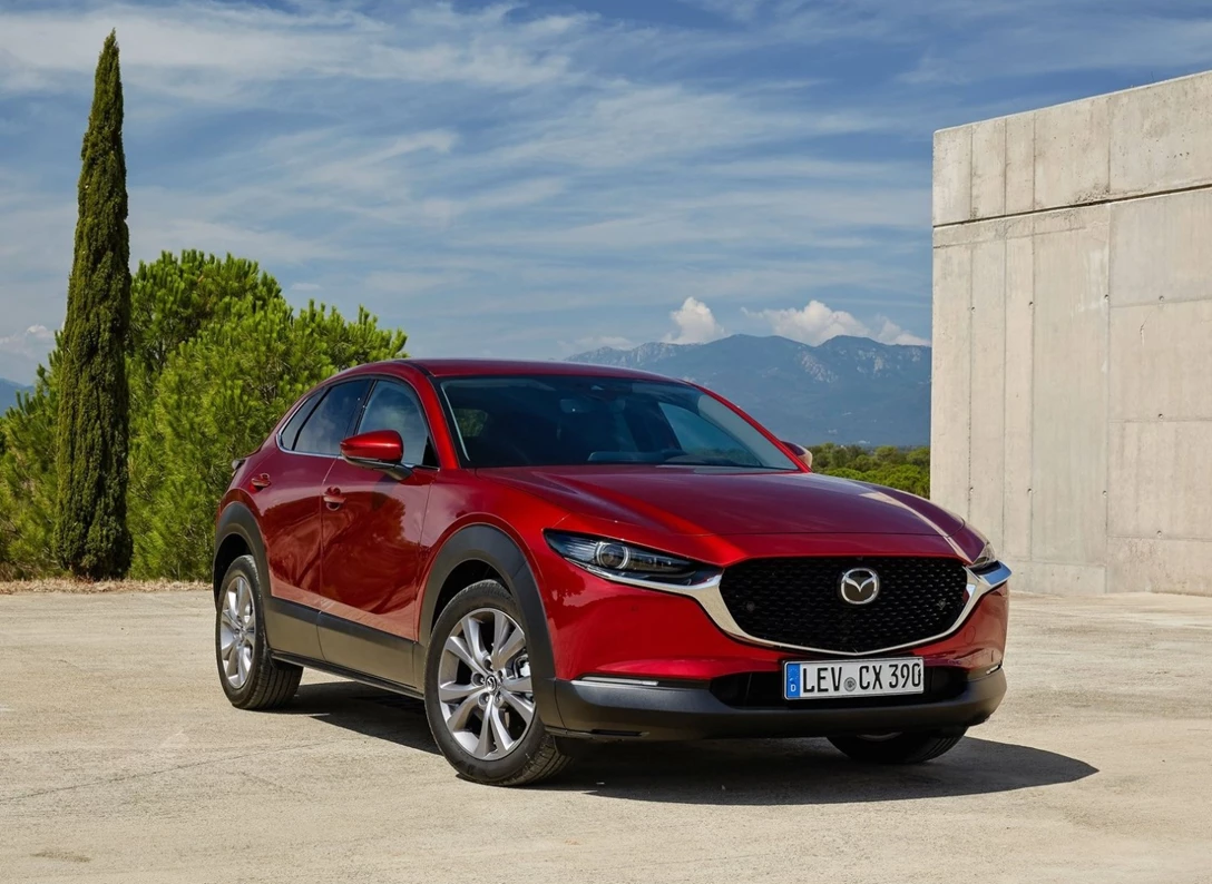 1639093-Mazda-CX-30-2020-03.jpg