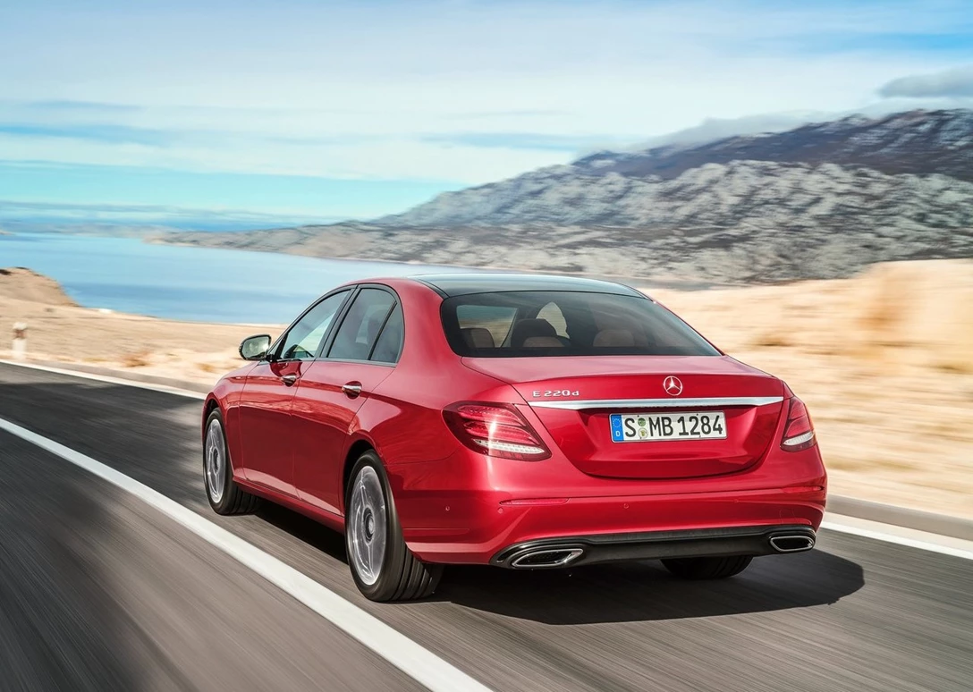 1647308-Mercedes-Benz-E-Class-2017-1280-2a.jpg