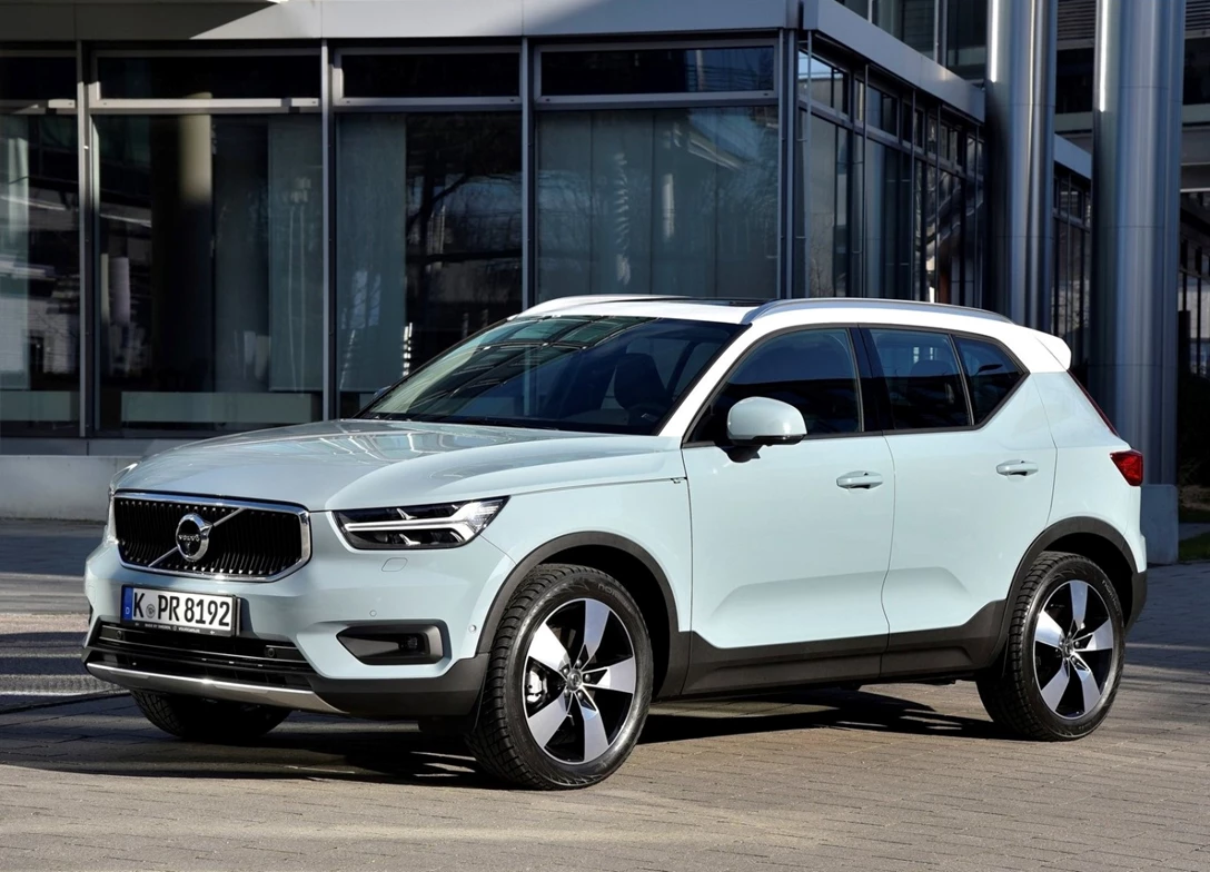 1674550-Volvo-XC40-2019-04.jpg