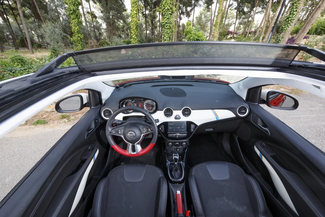 1600387-קטנות פתוחות 2018 - אופל אדם רוקס סיטרואן C1 פיאט 500 500C רנו טווינגו (5).jpg