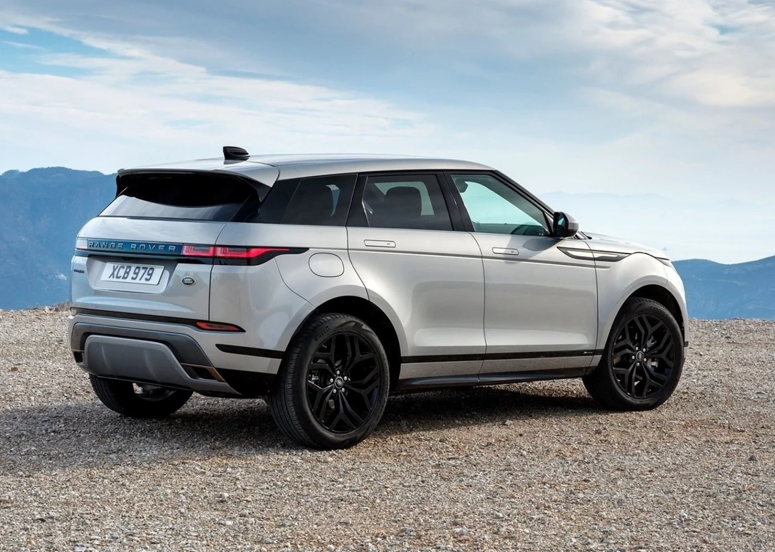 1676532-Range Rover-Evoque-2022-02.jpg