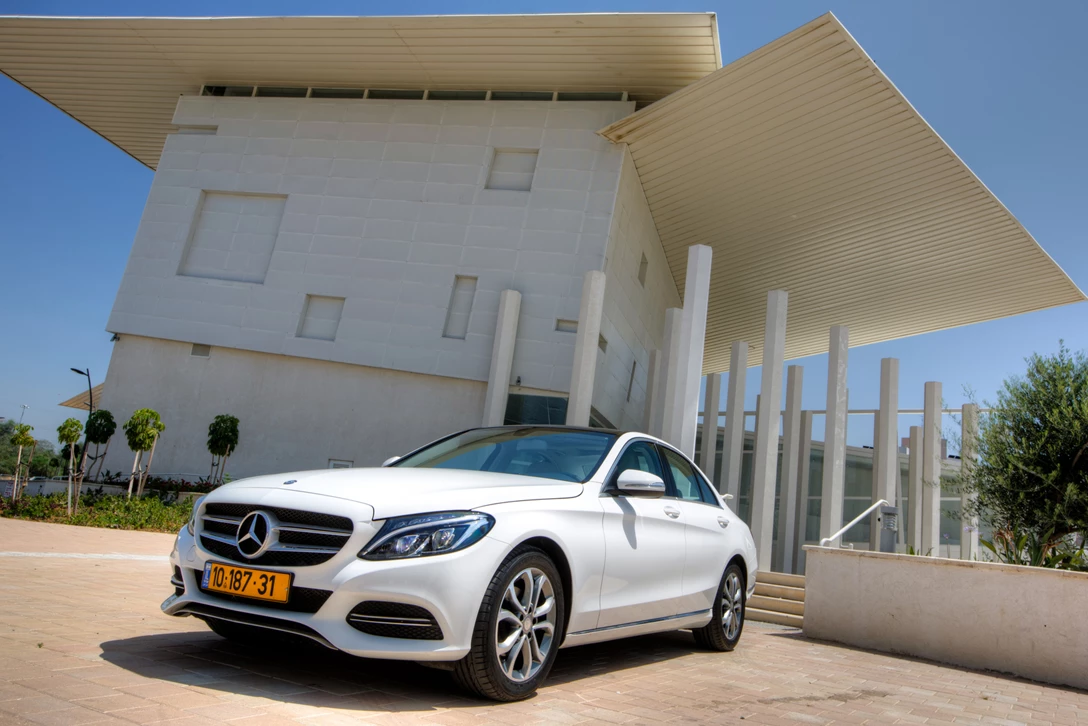 1697950-merc C 1450 (3).jpg