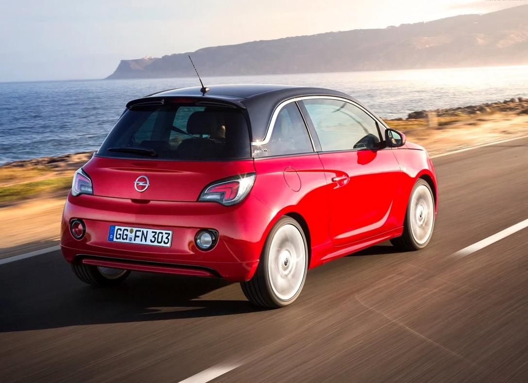 1658965-Opel-Adam-2015-03.jpg