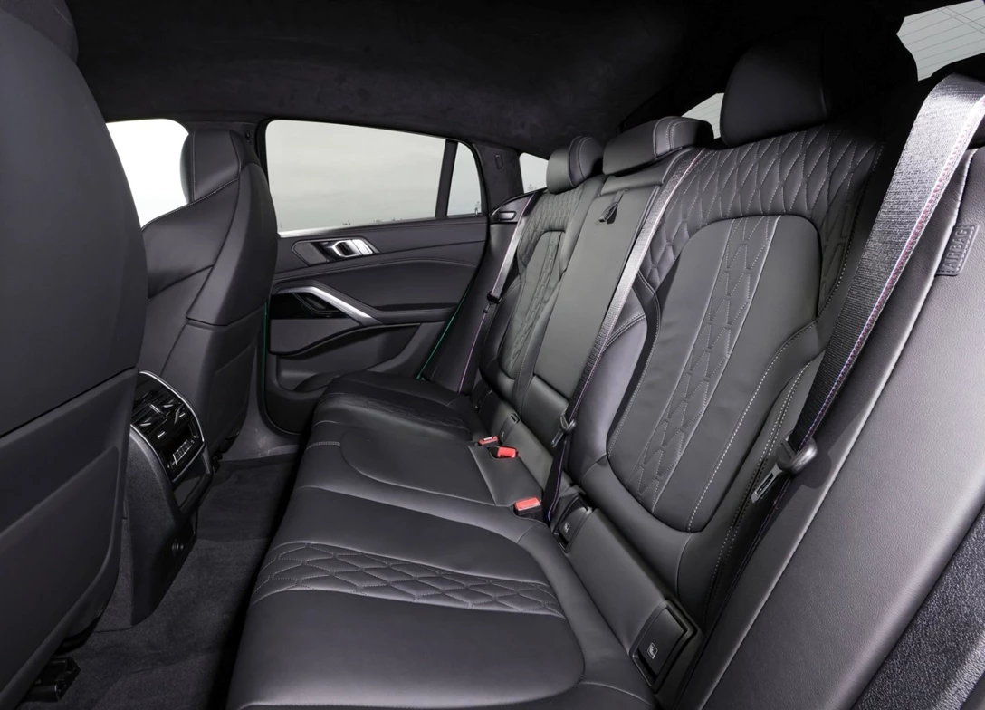 1692220-BMW-X6-2024-09.jpg