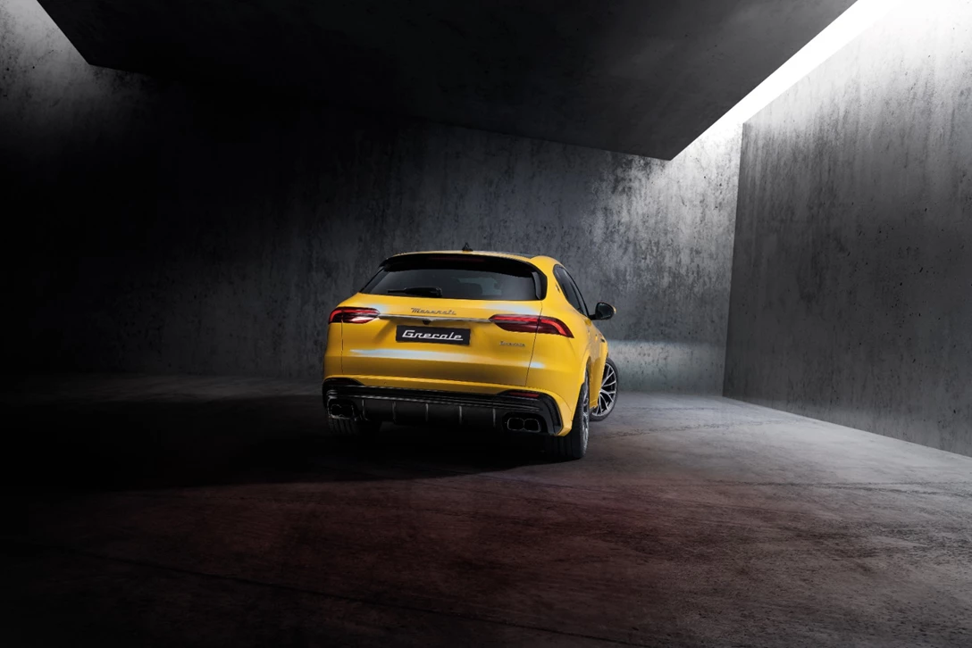 1665648-19156-MaseratiGrecaleTrofeo.jpg