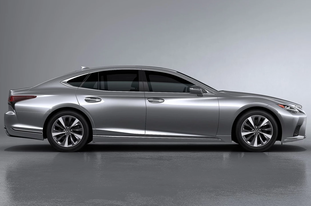 1633897-לקסוס LS 2021-03.jpg