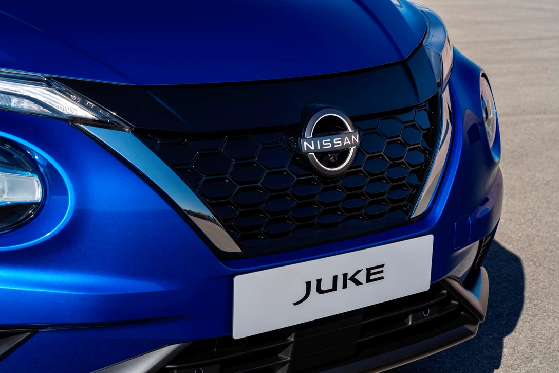 1657821-Nissan_Juke_Hybrid_Bluedetail_03.JPG.jpg