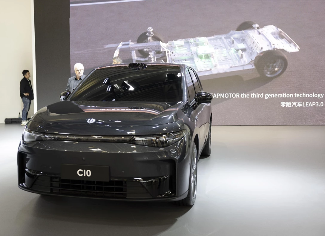 1688057-LEAPMOTOR C10-min.jpg