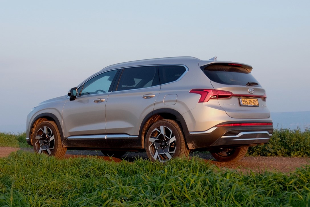 1639989-יונדאי סנטה פה - מבחן דרכים  - 12.jpeg