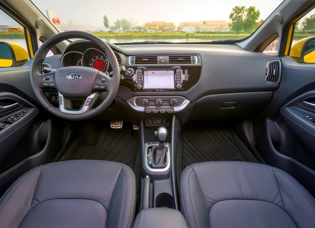1644372-Kia-Rio-2017-04.jpg