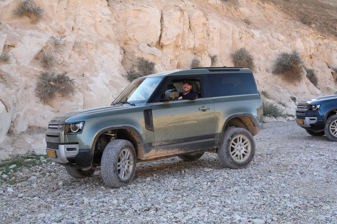 1640629-מסע לרגל השקת הדיפנדר הקצר בישראל, צילום רונן טופלברג (59).jpg