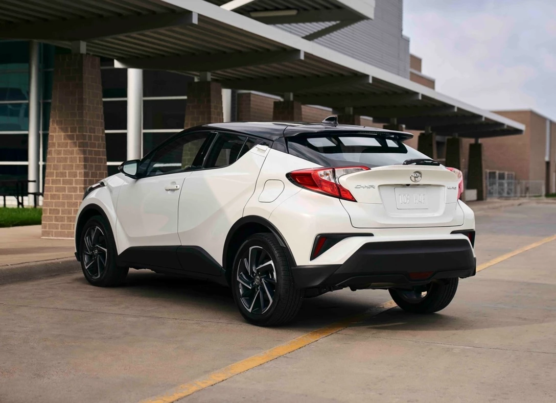 1673404-Toyota-C-HR_US-Version-2023-02.jpg