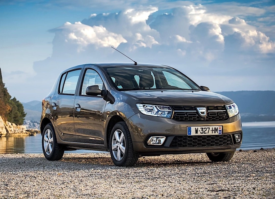 1650678-Dacia-Sandero-2018-08.jpg