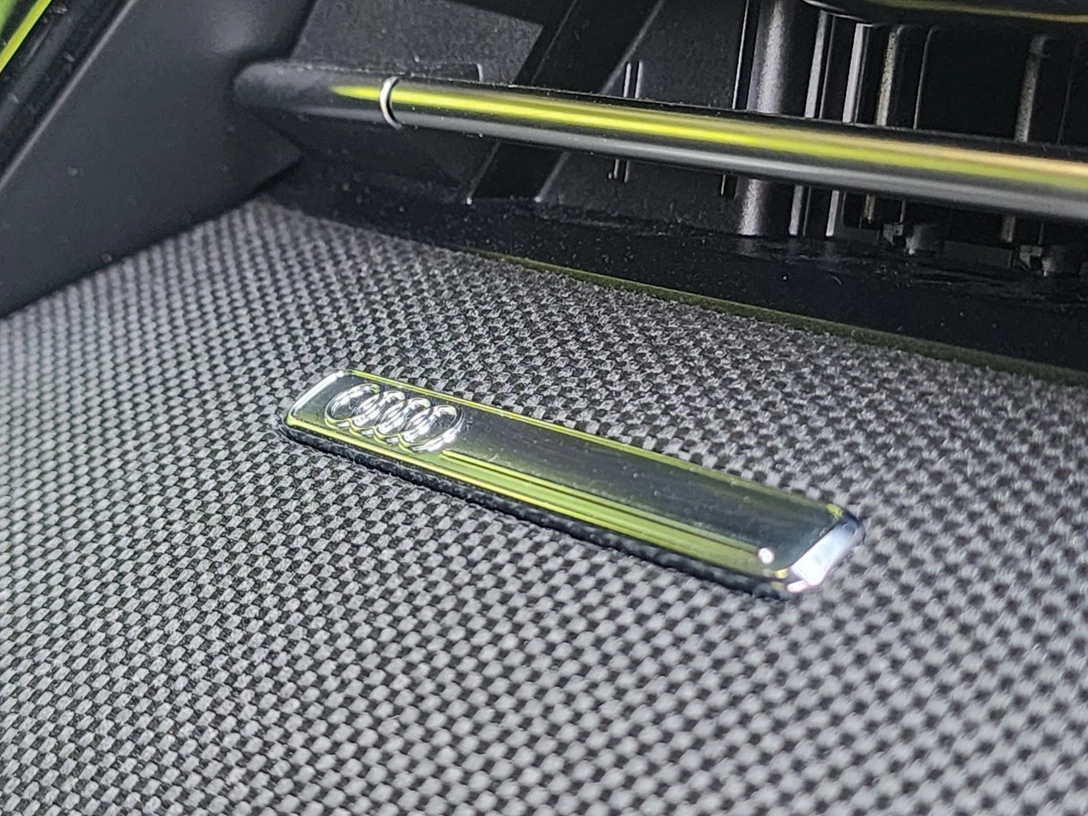 1702061-A3AUDI (29).jpg