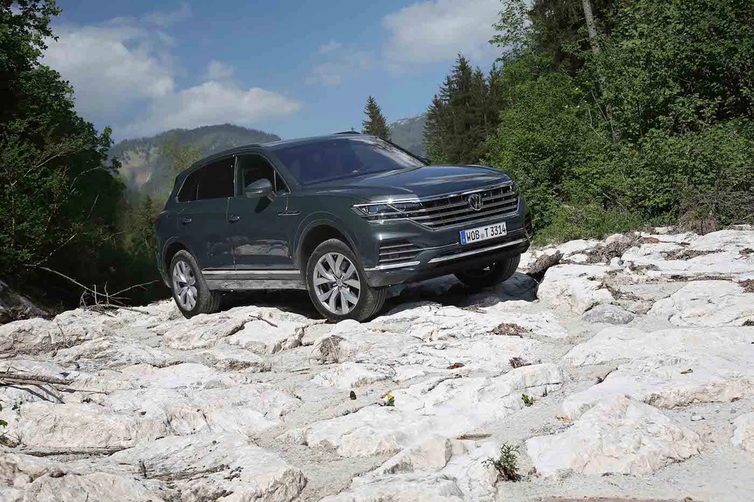 1595816-פולקסווגן טוארג - מבחן דרכים (השקה) (22).jpg