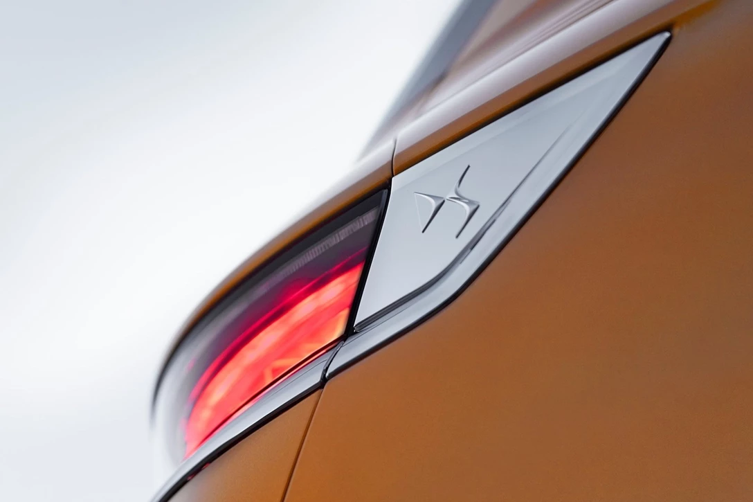 1594449-DS7 קרוסבק (7).jpg